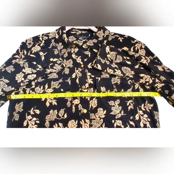 Lauren Ralph Lauren Women's Black Floral Stretch Button Up Blouse-Size SM NWOT - Picture 3 of 5